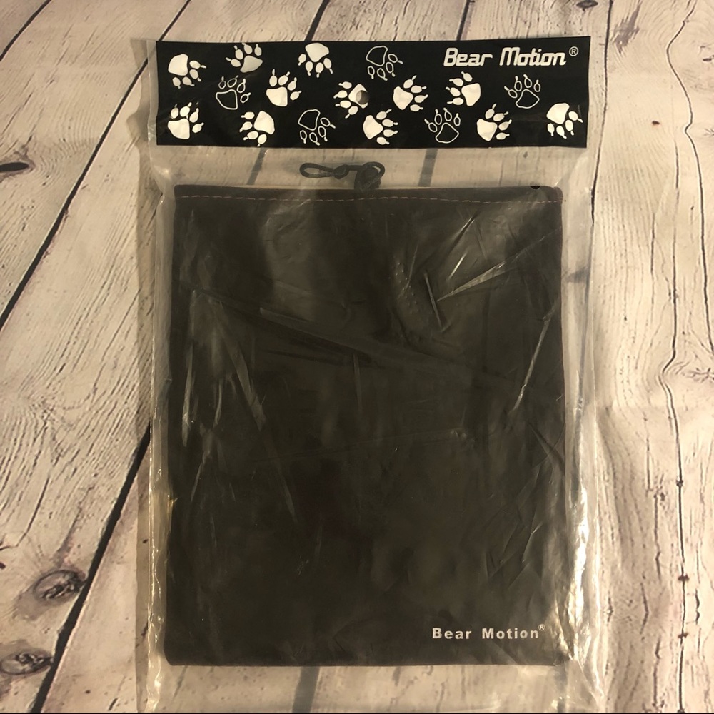 NWT Bear Motion iPad Case / Cover
